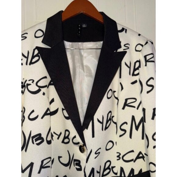 NWT A.Z.I Black & White Bold Letter Single Button Blazer Size XL - Picture 5 of 11